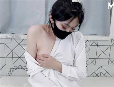 CNAV MSD-141內射我的蘿莉同事