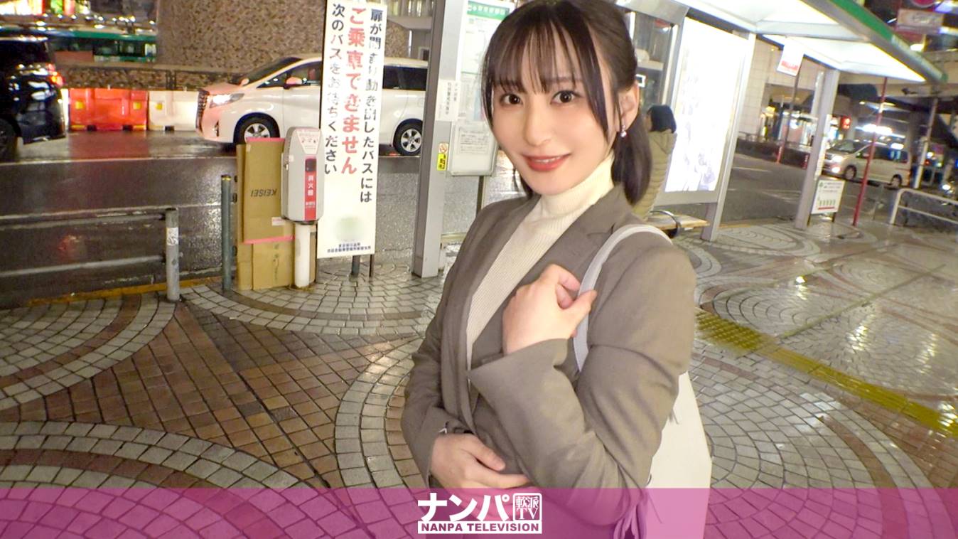 200GANA-3073 Real Pick-Up, First Filming. 2073 Splash Mountain Eruption? ! Her heart is racing from coming so much! Picking up a middle school teacher with a lovely smile and a wonderful personality in Shinjuku! A motherly eroticism explosion! Repeatedly apologizing for her small penis!