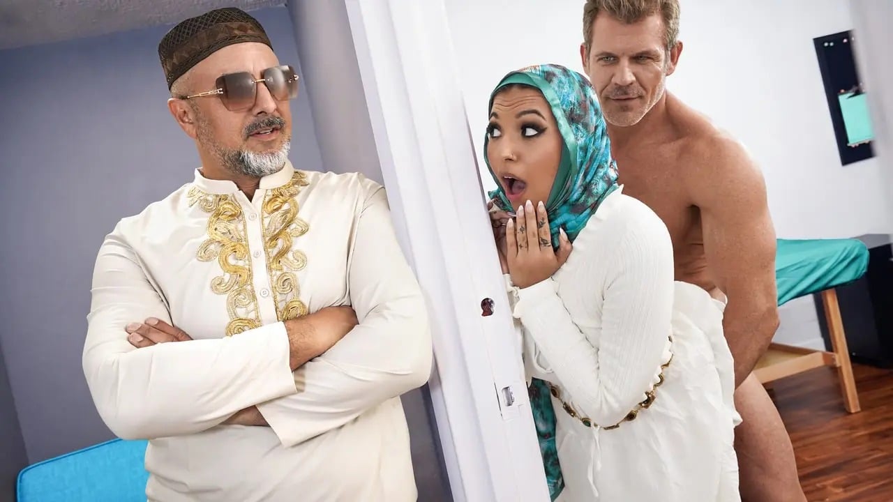 Hijab-Hookup-Ravyn-Moore-She's-a-Virgin-But-This-Isn't-Sex-I-2026-10-08 Ravyn Moore