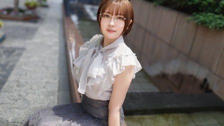 SIRO-5756 あの日見た妄想を現実に・・・！クールでエロい受付メガネ女子！エロ下着から覗くデカ尻は必見！ 【初撮り】ネットでAV応募→AV体験撮影 2638